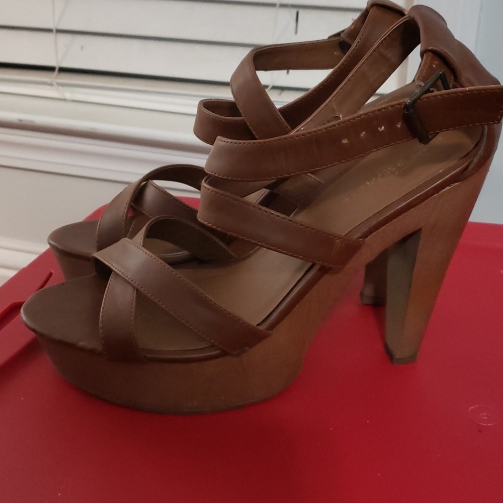 Shoes - Picture 3 of 5